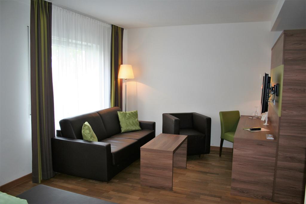 Stadthotel Bernstein Regensburg Ngoại thất bức ảnh