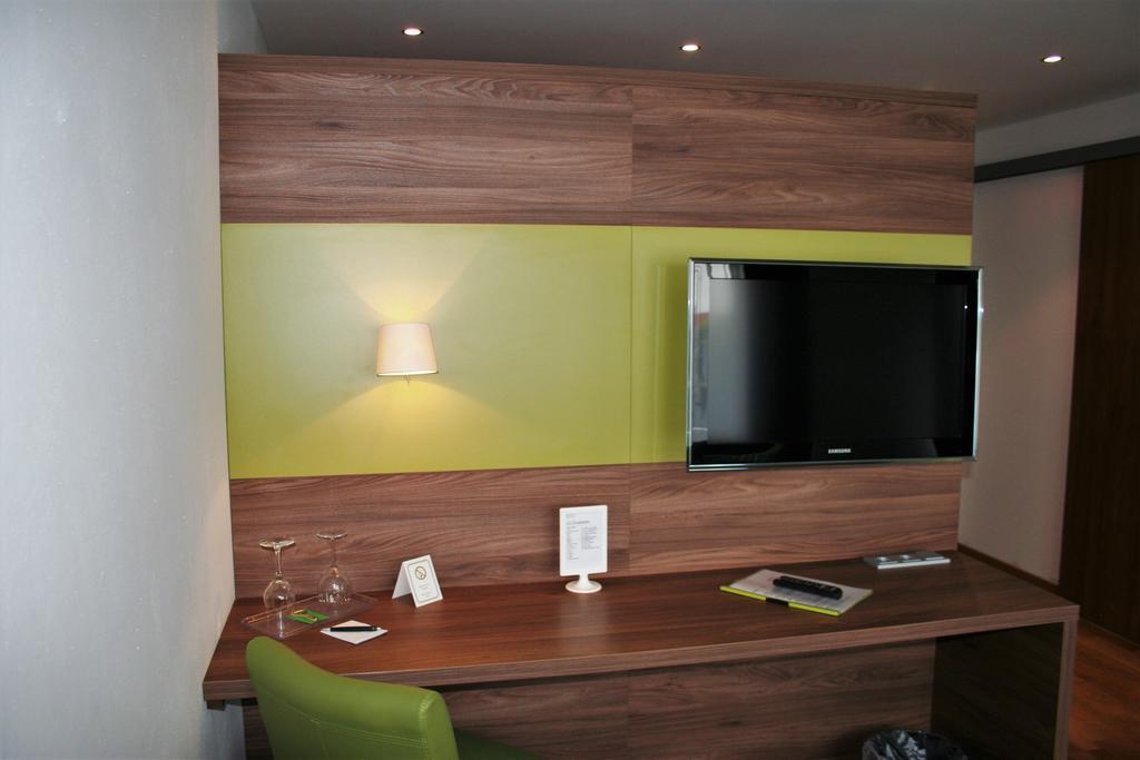 Stadthotel Bernstein Regensburg Ngoại thất bức ảnh