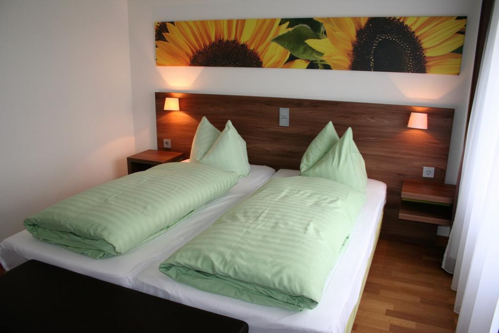 Stadthotel Bernstein Regensburg Ngoại thất bức ảnh